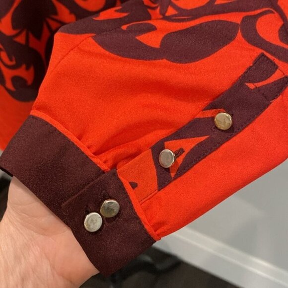 New York & Company Red Button Down Blouse Size Large - Picture 9 of 16